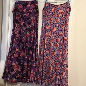 2 for the price of 1!  2 beautiful LuLaRoe floral skirts!